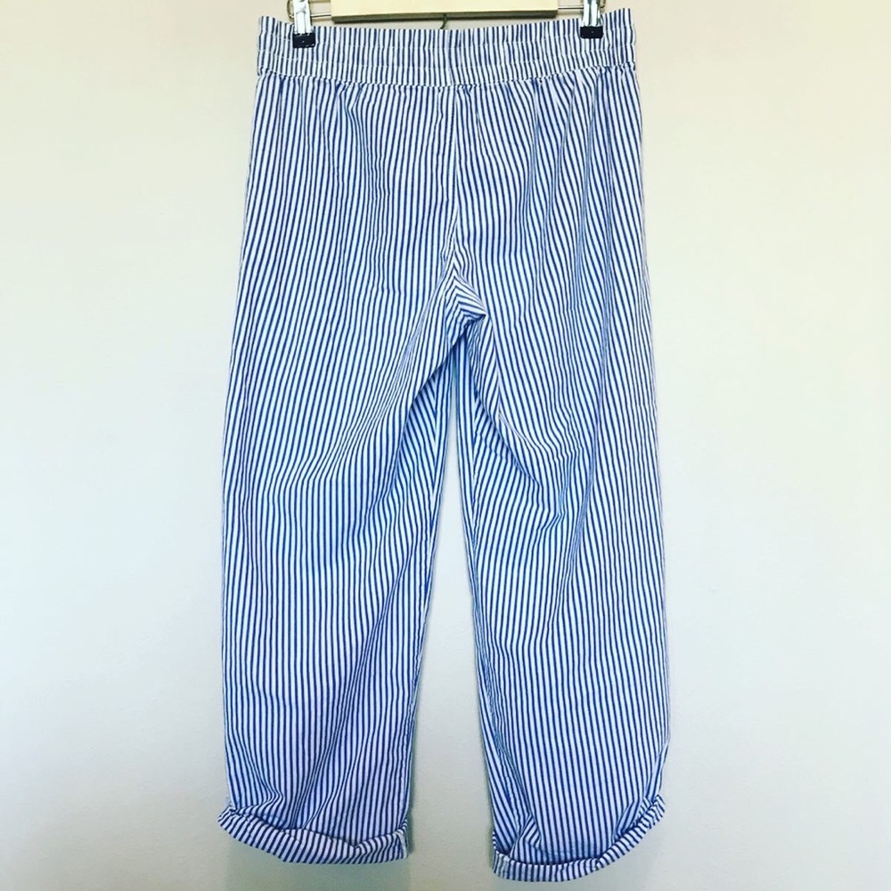 Gap Body // S // Blue/White stripe // pants